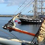 Le Panoramique Vue Sur La Rade Pour Ce Beau T3