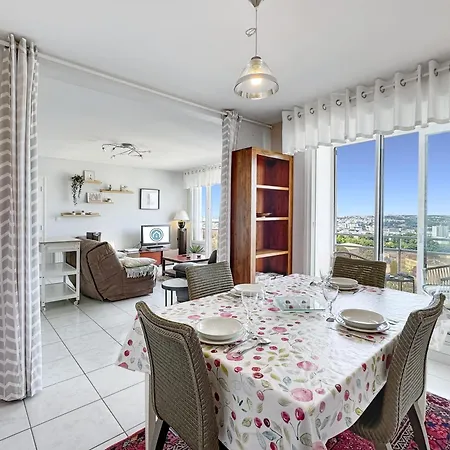 Appartement Le Panoramique Vue Sur La Rade Pour Ce Beau T3 *